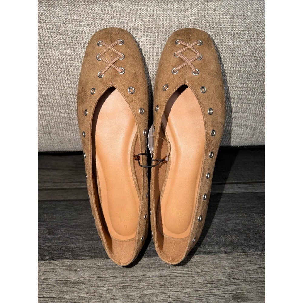 Women's flats size 9